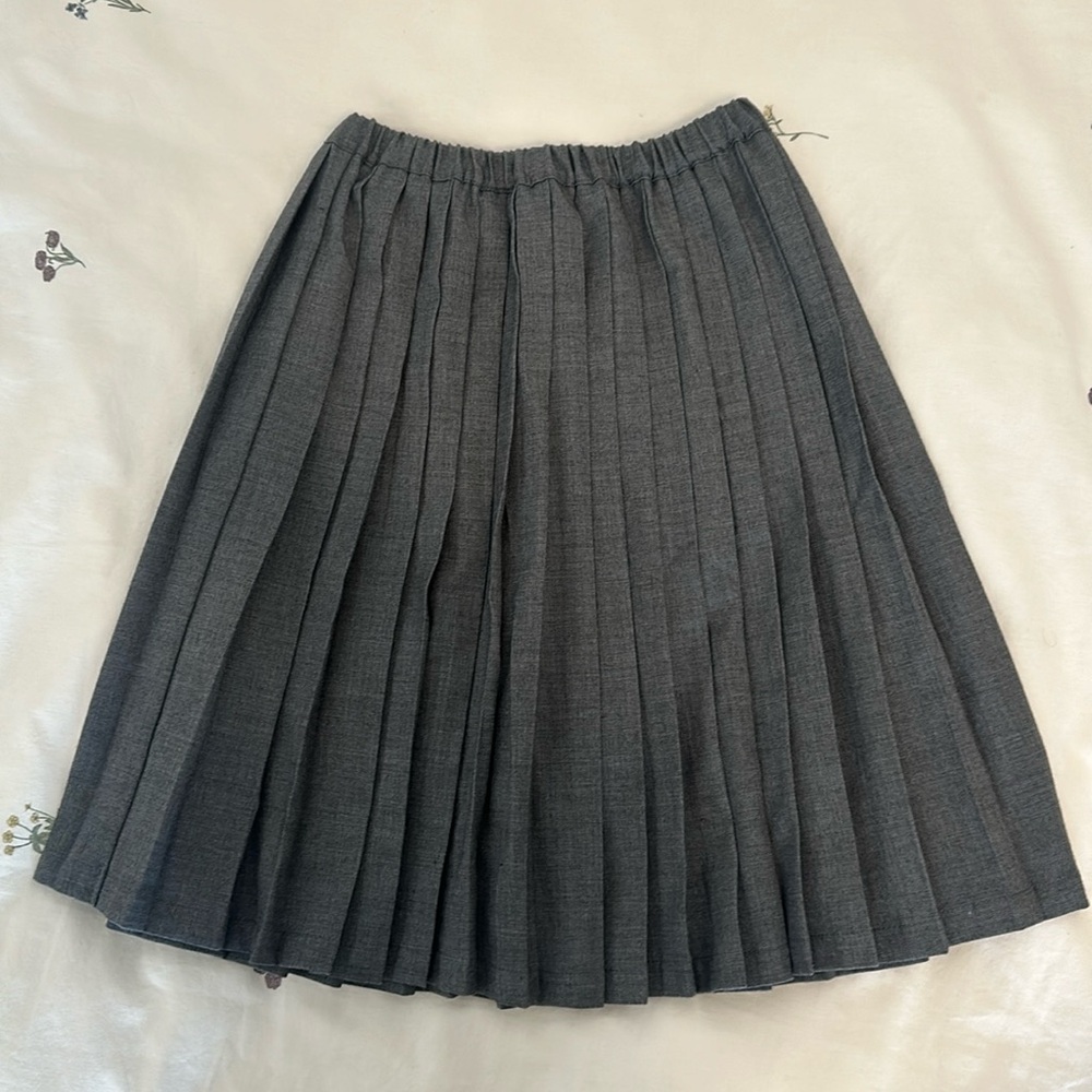 L by Ladida girls grey skirt. Sz 10